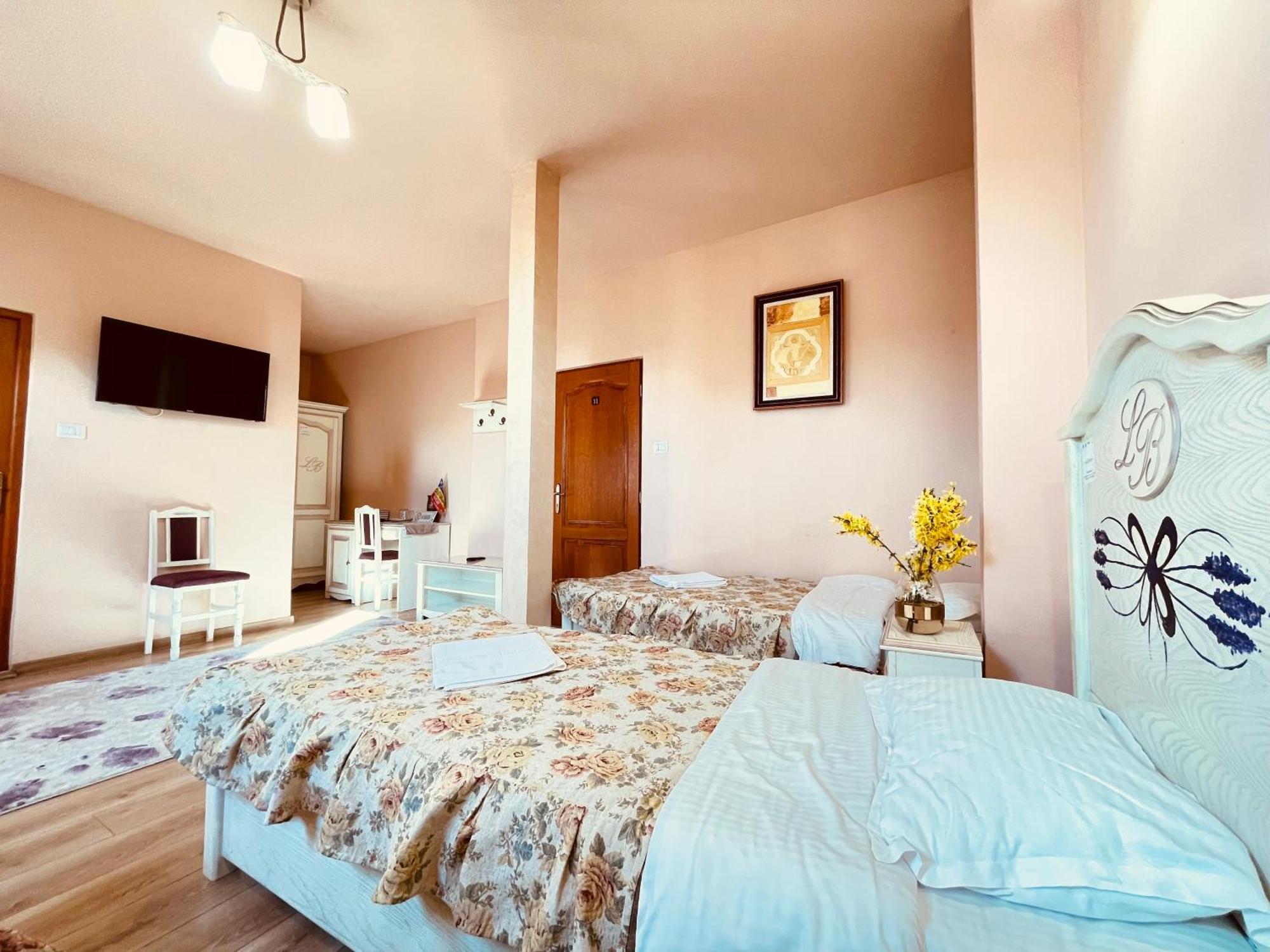 Leaganul Bucovinei Guest House Σουκεάβα Δωμάτιο φωτογραφία